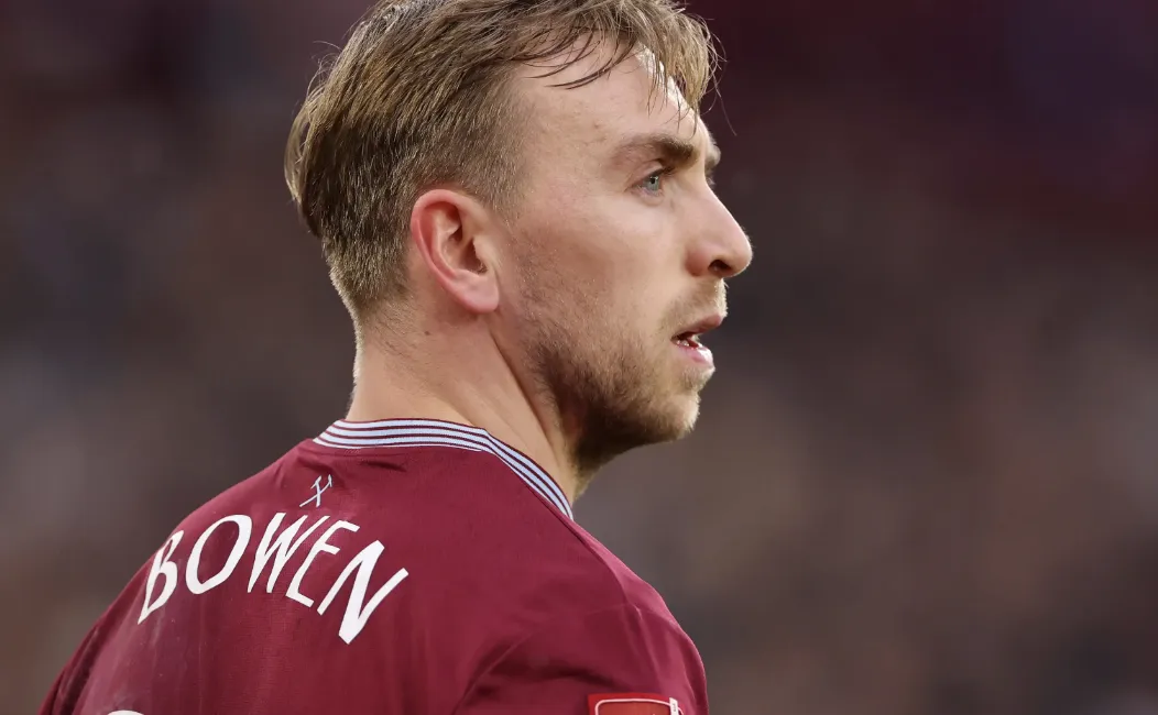 Bowen's Post-Match Ritual: Facing the Pain